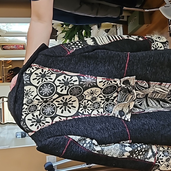 Jacket - Picture 4 of 7